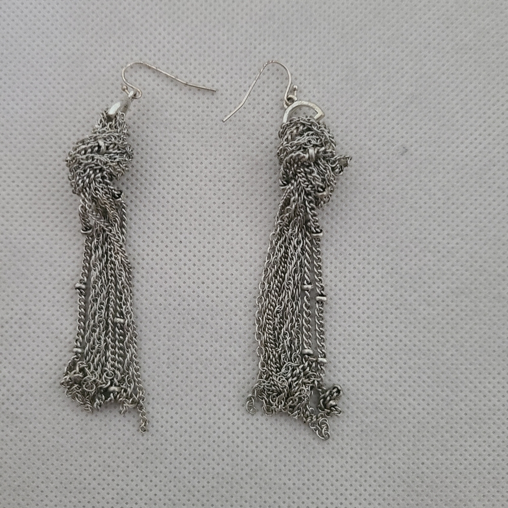 Chains pendant earrings